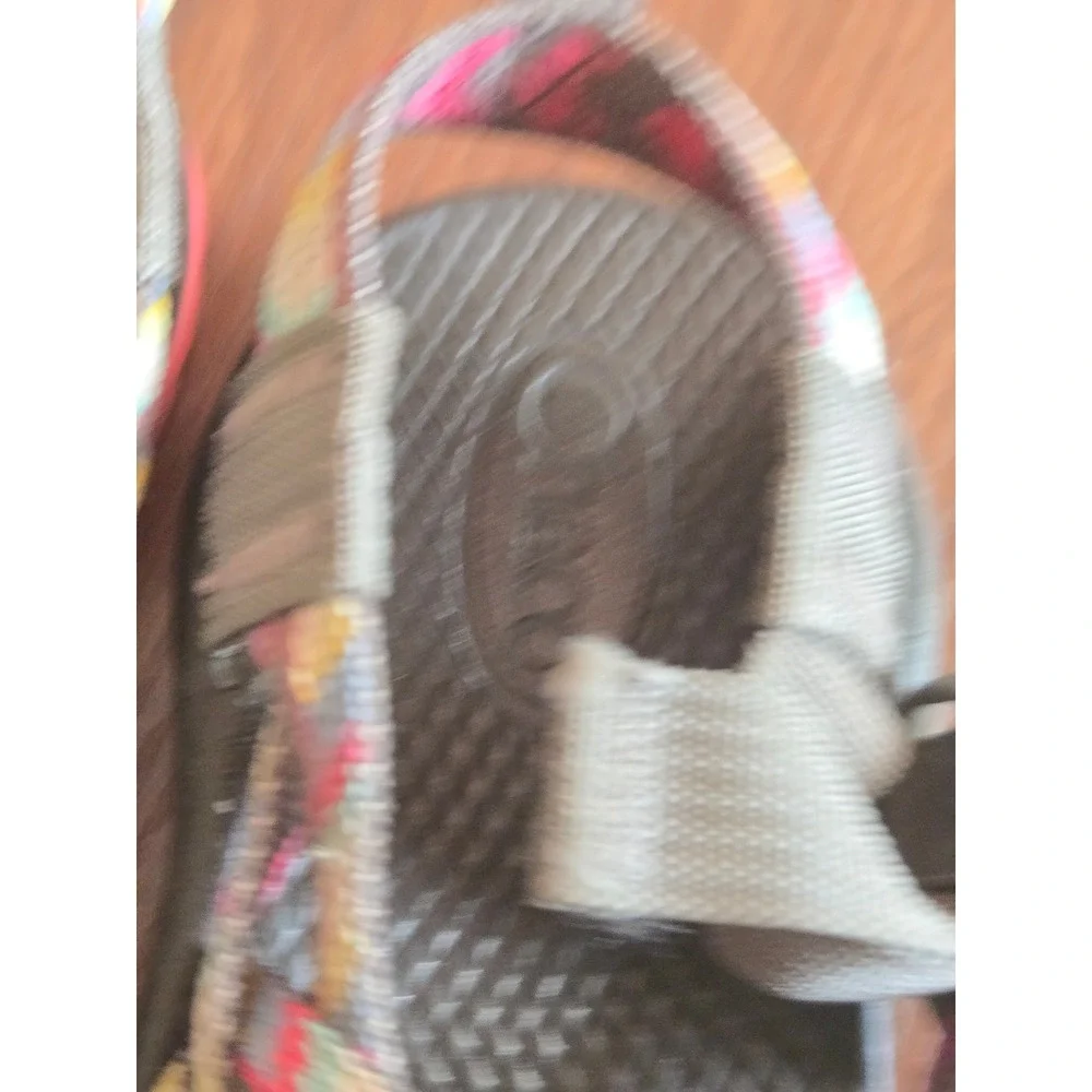 Chaco Kids Z1 Ecotread Strappy Sandals Gray Pink Yellow Geometric Pattern Size13